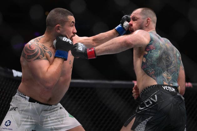 July 11, 2026, Las Vegas, Nevada, USA: ROBERT WHITTAKER defeats NIKITA KRYLOV by a TKO during UFC 329 at the T-Mobile Arena in Las Vegas. Las Vegas USA - ZUMAo117 20260711_zsp_o117_074 Copyright: xMikaelxOnax