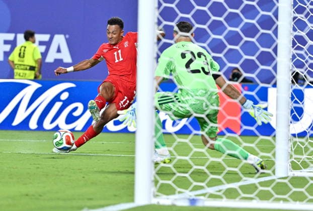 FIFA World Cup, WM, Weltmeisterschaft, Fussball 2026 quarterfinals - Argentina vs Switzerland Dan Ndoye of Switzerland scores the 1-1 during the FIFA World Cup 2026 quarterfinals match Argentina vs Switzerland, in Kansas City, USA, 11 July 2026. KANSAS CITY United States  Copyright: xAMYxKONTRASx