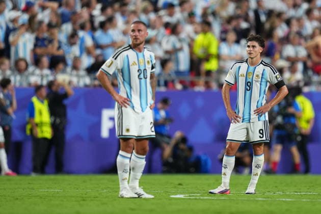 Argentina v Switzerland - FIFA World Cup, WM, Weltmeisterschaft, Fussball 2026 - Quarter Finals KANSAS CITY, MISSOURI, US - JULY 11: Alexis Mac Allister (20) and Julian Alvarez (9) of Argentina are seen during the 2026 FIFA World Cup quarter-final match between Argentina and Switzerland at Arrowhead Stadium in Kansas City, Missouri, US, on July 11, 2026. Ercin Erturk Anadolu Missouri United States. Editorial use only. Please get in touch for any other usage.  Copyright: x2026xAnadoluxErcinxErturkx