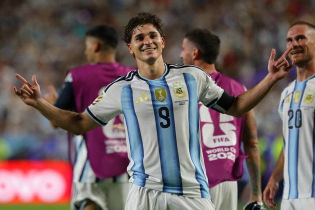 FIFA World Cup, WM, Weltmeisterschaft, Fussball 2026 quarterfinals - Argentina vs Switzerland Julian Alvarez of Argentina celebrates scoring the 2-1 goal during the FIFA World Cup 2026 quarterfinals match Argentina vs Switzerland, in Kansas City, Missouri, USA, 11 July 2026. KANSAS CITY United States  Copyright: xCHRISTOPHERxNEUNDORFx