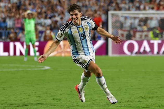 FIFA World Cup, WM, Weltmeisterschaft, Fussball 2026 quarterfinals - Argentina vs Switzerland Julian Alvarez of Argentina celebrates scoring the 2-1 goal during the FIFA World Cup 2026 quarterfinals match Argentina vs Switzerland, in Kansas City, Missouri, USA, 11 July 2026. KANSAS CITY United States  Copyright: xCHRISTOPHERxNEUNDORFx