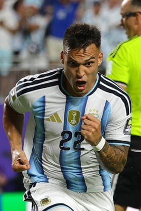 FIFA World Cup, WM, Weltmeisterschaft, Fussball 2026 quarterfinals - Argentina vs Switzerland Lautaro Martinez of Argentina celebrates scoring the 3-1 goal during the FIFA World Cup 2026 quarterfinals match Argentina vs Switzerland, in Kansas City, Missouri, USA, 11 July 2026. KANSAS CITY United States  Copyright: xCHRISTOPHERxNEUNDORFx