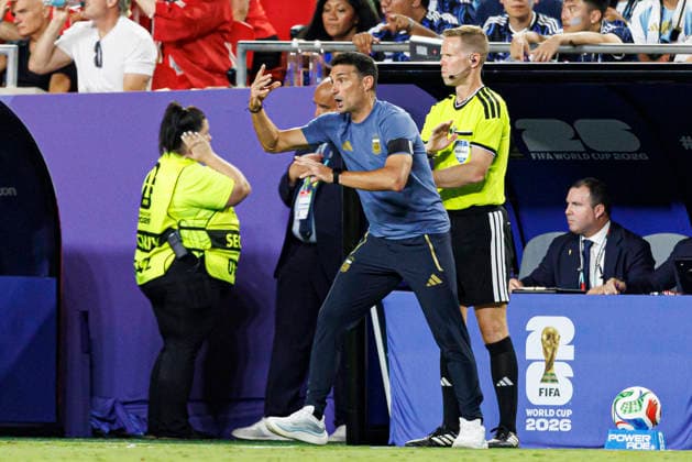 Lionel Scaloni seen during FIFA World Cup, WM, Weltmeisterschaft, Fussball 2026 quarterfinal game between national teams of Argentina and Switzerland (Grzegorz Wajda Ball Raw Images) Kansas Cit Kansas City Stadium USA Copyright: xGrzegorzxWajdax grzegorzwajda_argentina_swiss_2526_4-8