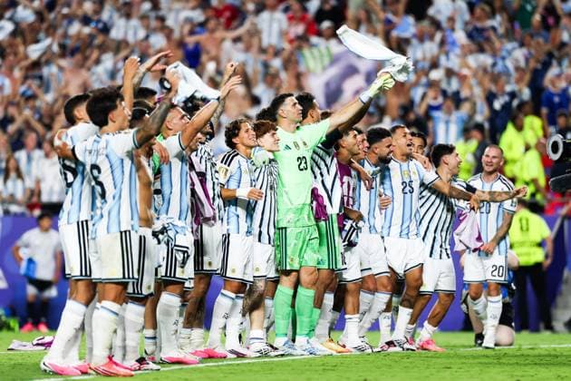 RECORD DATE NOT STATED FIFA World Cup, WM, Weltmeisterschaft, Fussball 2026 - Quarterfinals - Argentina v Switzerland Argentina players celebrate their 3 1 victory over Switzerland after the FIFA World Cup quarterfinal at Kansas City Stadium, in Missouri, United States, on Saturday, July 11, 2026.(Foto: Vanessa Carvalho Brazil Photo Press IMAGO) Sports Copyright: xVanessaxCarvalhox