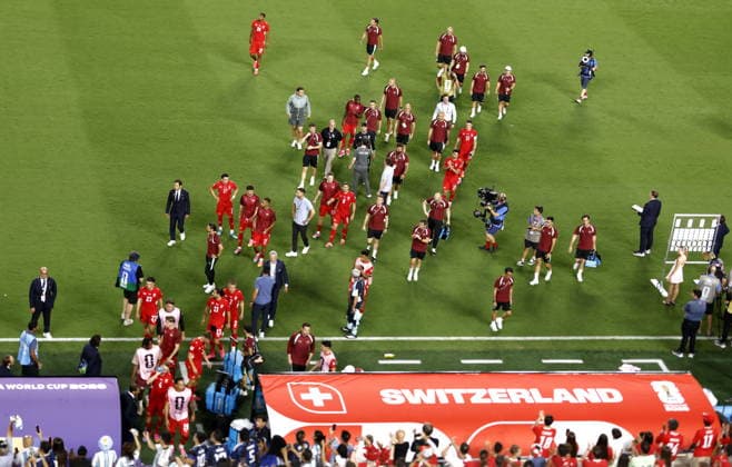 FIFA World Cup, WM, Weltmeisterschaft, Fussball 2026 quarterfinals - Argentina vs Switzerland Swiss players leave the pitch after the FIFA World Cup 2026 quarterfinals match Argentina vs Switzerland, in Kansas City, USA, 11 July 2026. Argentina won 3-1. KANSAS CITY United States  Copyright: xWILLxOLIVERx