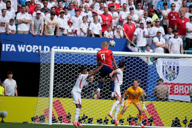 July 11, 2026, Miami Gardens, Florida, USA: Forward Erling Braut Haaland (9) of Norway heads the ball toward the goal during the first half of the quarterfinal match between England and Norway at Miami Stadium. England defeated Norway 2-1. World Cup 2026: Quarterfinal: England 2 : 1 Norway  - ZUMAd212 20260711_zsp_d212_019 Copyright: xRichardxDolex
