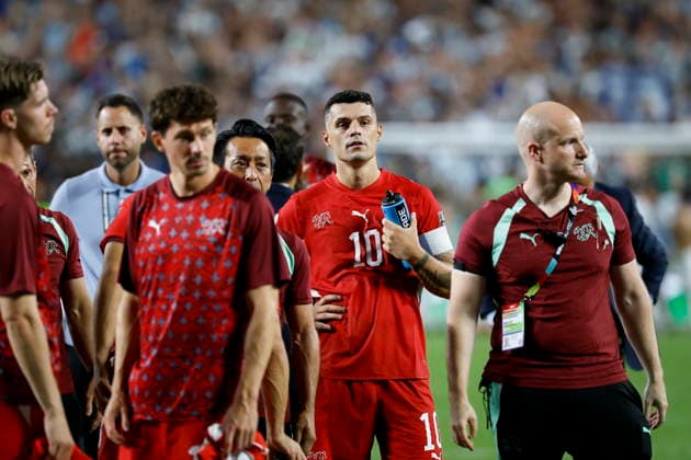 FIFA World Cup, WM, Weltmeisterschaft, Fussball 2026 quarterfinals - Argentina vs Switzerland Switzerland s Granit Xhaka (C) looks dejected after losing the FIFA World Cup 2026 quarterfinals match Argentina vs Switzerland, in Kansas City, Missouri, USA, 11 July 2026. Kansas City United States  Copyright: xPETERxKLAUNZERx