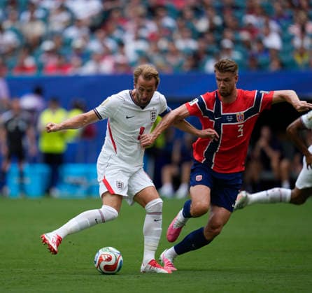 July 11, 2026, Miami Gardens, Florida, USA: Forward Harry Kane (9) of England during the quarterfinal match between England and Norway at Miami Stadium. England defeated Norway 2-1. Miami Gardens USA - ZUMAd212 20260711_zsp_d212_018 Copyright: xRichardxDolex