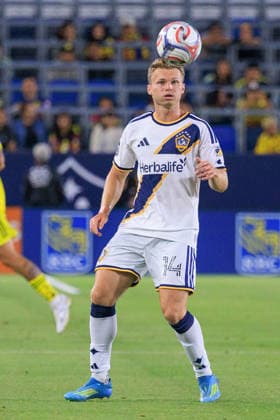 July 11, 2026, Carson, California, USA: John Nelson 14 of the LA Galaxy controls the ball during a friendly match against the Club America on Saturday July 11, 2026 at Dignity Health Sports Park Stadium in Carson, California. JAVIER ROJAS PI LA Galaxy Vs. Club America  - ZUMAp124 20260711_zaa_p124_005 Copyright: xJavierxRojasx