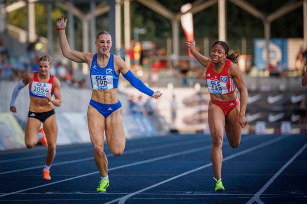 85. Deutsche Meisterschaften U20; Bochum, 11.07.2026 Emma Goretzka (LAC BERLIN) gewinnt die 100m vor Lena Anochili (Hamburger SV); 85. Deutsche Meisterschaften U20 am 11.07.2026 im Lohrheidestadion, Bochum (Nordrhein-Westfalen) *** 85th German U20 Championships, Bochum, July 11, 2026: Emma Goretzka of LAC Berlin wins the 100m ahead of Lena Anochili of Hamburger SV at the 85th German U20 Championships on July 11, 2026, at Lohrheidestadion in Bochum, North Rhine-Westphalia Copyright: xBEAUTIFULxSPORTS B.Hoffmannx