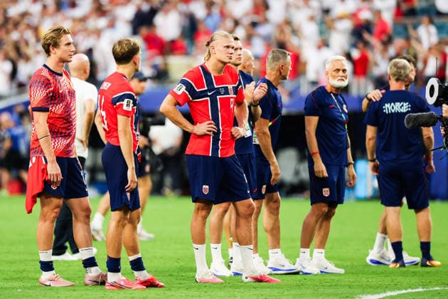 July 11, 2026, Miami, Fl, United States: Erling Haaland player of Norway react after their 2Ã¢â‚¬1 defeat to England in the FIFA World Cup, WM, Weltmeisterschaft, Fussball quarterfinals at Miami Stadium, in Florida, United States, on Saturday, July 11, 2026. FIFA World Cup 2026 - Quarterfinals - Norway V England  - ZUMAv122 20260711_aap_v122_047 Copyright: xWilliamxVolcovx