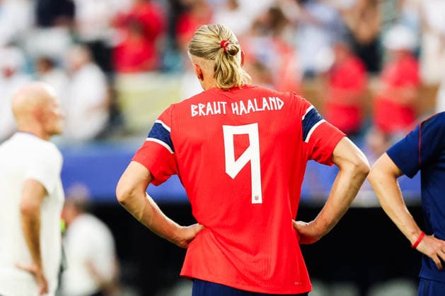 July 11, 2026, Miami, Fl, United States: Erling Haaland player of Norway react after their 2Ã¢â‚¬1 defeat to England in the FIFA World Cup, WM, Weltmeisterschaft, Fussball quarterfinals at Miami Stadium, in Florida, United States, on Saturday, July 11, 2026. FIFA World Cup 2026 - Quarterfinals - Norway V England  - ZUMAv122 20260711_aap_v122_048 Copyright: xWilliamxVolcovx