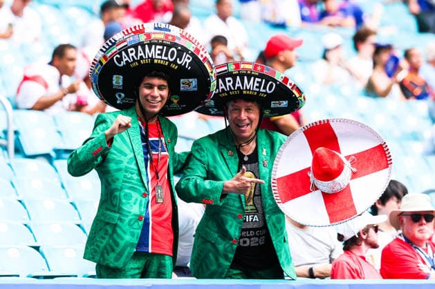 July 11, 2026, Miami, Fl, United States: Norwegian and England fans before the FIFA World Cup, WM, Weltmeisterschaft, Fussball quarterfinal match between Norway and England, at Miami Stadium, in Florida, United States, on Saturday, July 11, 2026. Miami United States - ZUMAv122 20260711_aap_v122_137 Copyright: xWilliamxVolcovx