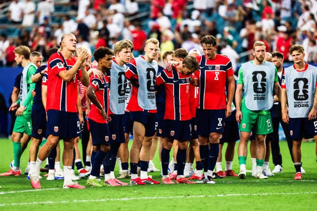 July 11, 2026, Miami, Fl, United States: Norway players react after their 2Ã¢â‚¬1 defeat to England in the FIFA World Cup, WM, Weltmeisterschaft, Fussball quarterfinals at Miami Stadium, in Florida, United States, on Saturday, July 11, 2026. FIFA World Cup 2026 - Quarterfinals - Norway V England  - ZUMAv122 20260711_aap_v122_150 Copyright: xWilliamxVolcovx
