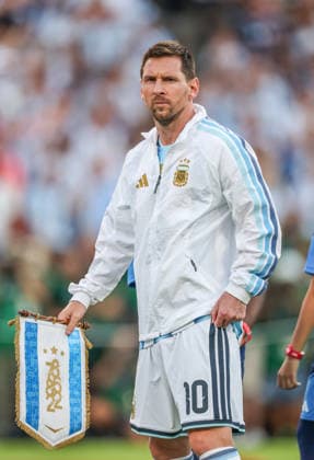 JULY 11, 2026: Argentina forward Lionel Messi (10) and team Argentina enters the pitch for player introductions and playing of the national anthems at Kansas City Stadium in Kansas City, MO. CSM Kansas City United States - ZUMAc04_ 20260711_zma_c04_010 Copyright: xRomanxPunox