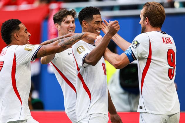 MIAMI GARDENS, FLORIDA - JULY 11: Jude Bellingham of England celebrates with teammates after scoring his second goal during the FIFA World Cup, WM, Weltmeisterschaft, Fussball 2026 Quarter Final match between Norway and England at Miami Stadium on July 11, 2026 in Miami Gardens, Florida.  Copyright: xVCGx 111653803778
