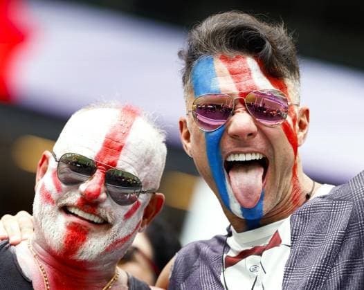 Football: 2026 World Cup England supporters cheer ahead of a World Cup quarterfinal football match against Norway at Miami Stadium in Miami Gardens, Florida, on July 11, 2026.  A14AA0005622637P