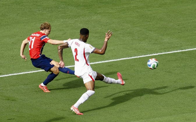 Football: 2026 World Cup Norway s Andreas Schjelderup (L) scores the team s first goal in the first half of a World Cup quarterfinal football match against England at Miami Stadium in Miami Gardens, Florida, on July 11, 2026.  A14AA0005622646P