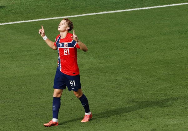 Football: 2026 World Cup Norway s Andreas Schjelderup reacts after scoring the team s first goal in the first half of a World Cup quarterfinal football match against England at Miami Stadium in Miami Gardens, Florida, on July 11, 2026.  A14AA0005622649P