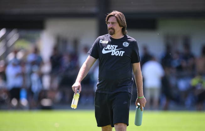 Fussball 1. Bundesliga 2026 2027 Testspiel 11.07.2026 SV Elversberg - FC Thun Trainer Vincent Wagner (SV Elversberg) *** Soccer, Bundesliga 1, 2026–2027, Friendly Match, July 11, 2026, SV Elversberg vs. FC Thun, Coach Vincent Wagner, SV Elversberg