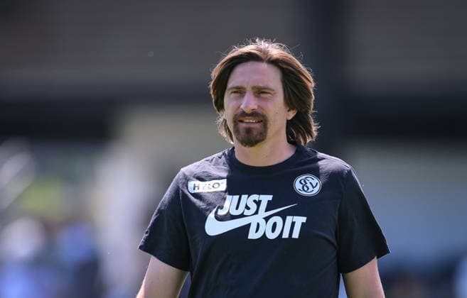 Fussball 1. Bundesliga 2026 2027 Testspiel 11.07.2026 SV Elversberg - FC Thun Trainer Vincent Wagner (SV Elversberg) *** Soccer, Bundesliga 1, 2026–2027, Friendly Match, July 11, 2026, SV Elversberg vs. FC Thun, Coach Vincent Wagner, SV Elversberg