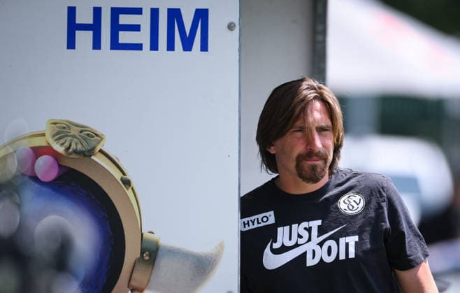 Fussball 1. Bundesliga 2026 2027 Testspiel 11.07.2026 SV Elversberg - FC Thun Trainer Vincent Wagner (SV Elversberg) *** Soccer, Bundesliga 1, 2026–2027, Friendly Match, July 11, 2026, SV Elversberg vs. FC Thun, Coach Vincent Wagner, SV Elversberg