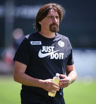 Fussball 1. Bundesliga 2026 2027 Testspiel 11.07.2026 SV Elversberg - FC Thun Trainer Vincent Wagner (SV Elversberg) *** Soccer, Bundesliga 1, 2026–2027, Friendly Match, July 11, 2026, SV Elversberg vs. FC Thun, Coach Vincent Wagner, SV Elversberg