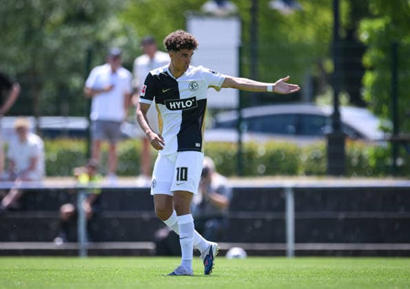 Fussball 1. Bundesliga 2026 2027 Testspiel 11.07.2026 SV Elversberg - FC Thun Noah Darvich (SV Elversberg) *** Soccer, Bundesliga 1, 2026–2027, Friendly Match, July 11, 2026, SV Elversberg vs. FC Thun, Noah Darvich, SV Elversberg