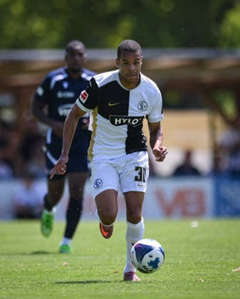 Fussball 1. Bundesliga 2026 2027 Testspiel 11.07.2026 SV Elversberg - FC Thun Jan Gyamerah (SV Elversberg) *** Soccer, Bundesliga 1, 2026–2027, Friendly Match, July 11, 2026, SV Elversberg vs. FC Thun, Jan Gyamerah, SV Elversberg