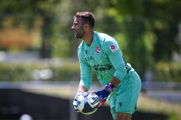 Fussball 1. Bundesliga 2026 2027 Testspiel 11.07.2026 SV Elversberg - FC Thun Torwart Niklas Steffen (FC Thun) *** Soccer, Bundesliga 1, 2026–2027, Friendly Match, July 11, 2026, SV Elversberg vs. FC Thun, Goalie Niklas Steffen, FC Thun