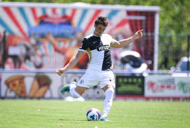 Fussball 1. Bundesliga 2026 2027 Testspiel 11.07.2026 SV Elversberg - FC Thun Lukas Petkov (SV Elversberg) *** Soccer, Bundesliga 1, 2026–2027, Friendly Match, July 11, 2026, SV Elversberg vs. FC Thun, Lukas Petkov, SV Elversberg