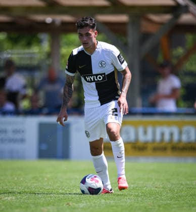 Fussball 1. Bundesliga 2026 2027 Testspiel 11.07.2026 SV Elversberg - FC Thun Nicholas Mickelson (SV Elversberg) *** Soccer, Bundesliga 1, 2026–2027, Friendly Match, July 11, 2026, SV Elversberg vs. FC Thun, Nicholas Mickelson, SV Elversberg