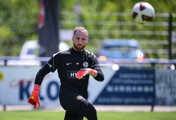 Fussball 1. Bundesliga 2026 2027 Testspiel 11.07.2026 SV Elversberg - FC Thun Torwart Nicolas Kristof (SV Elversberg) *** Soccer, Bundesliga 1, 2026–2027, Friendly Match, July 11, 2026, SV Elversberg vs. FC Thun, Goalkeeper Nicolas Kristof, SV Elversberg