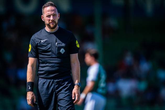 DORDRECHT , 11-07-2026 , M-Scores Stadium , season 2026 2027 , Dutch Preseason football , match between FC Dordrecht and Excelsior Rotterdam , picture shows Referee Edwin van de Graaf Dordrecht - Excelsior (friendly)  x204992189x Copyright: