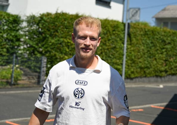 11.07.2026, xsltx, Fussball Testspiel, Eisbachtaler Sportfreunde - FSV Mainz 05 v.l. Andreas Hanche-Olsen (1. FSV Mainz 05) (DFL DFB REGULATIONS PROHIBIT ANY USE OF PHOTOGRAPHS as IMAGE SEQUENCES and or QUASI-VIDEO) *** July 11, 2026, xsltx, soccer friendly match, Eisbachtaler Sportfreunde vs. FSV Mainz 05, photo by Andreas Hanche Olsen 1. FSV Mainz 05. DFL and DFB regulations prohibit any use of photographs as image sequences and or quasi-video.