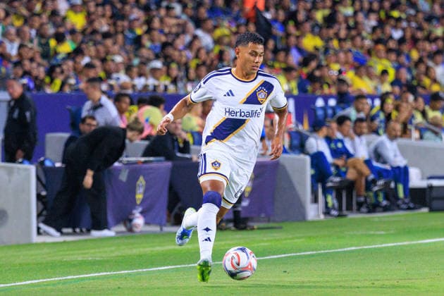 July 11, 2026, Carson, California, USA: Edwin Cerrillo 6 of the LA Galaxy during a friendly match against the Club America on Saturday July 11, 2026 at Dignity Health Sports Park Stadium in Carson, California. JAVIER ROJAS PI Carson USA - ZUMAp124 20260711_zaa_p124_038 Copyright: xJavierxRojasx
