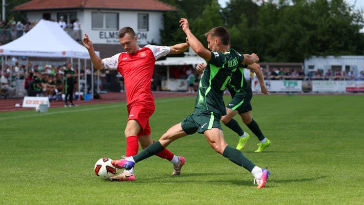 FSV Schöningen vs. VfL, Testspiel Schöningen, 11.07.2026, Fußball, Herren, Saison 2026 2027, Testspiel, FSV Schöningen vs. VfL Wolfsburg: Luca Horn (FSV Schöningen), Kilian Fischer (VfL Wolfsburg) Deutschland *** FSV Schöningen vs. VfL, Friendly Match in Schöningen, July 11, 2026, Soccer, Men s, 2026–2027 Season, Friendly Match, FSV Schöningen vs. VfL Wolfsburg, Luca Horn (FSV Schöningen), Kilian Fischer (VfL Wolfsburg), Germany