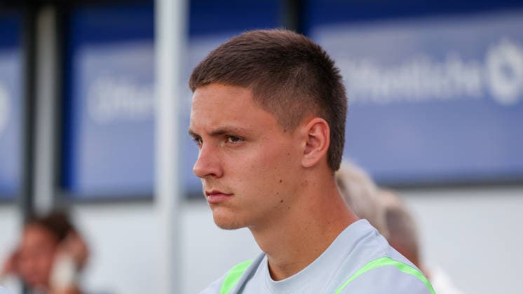 FSV Schöningen vs. VfL, Testspiel Schöningen, 11.07.2026, Fußball, Herren, Saison 2026 2027, Testspiel, FSV Schöningen vs. VfL Wolfsburg: Bence Dardai (VfL Wolfsburg) Deutschland *** FSV Schöningen vs. VfL, Friendly Match in Schöningen, July 11, 2026, Soccer, Men s, 2026–2027 Season, Friendly Match, FSV Schöningen vs. VfL Wolfsburg, Bence Dardai, VfL Wolfsburg, Germany