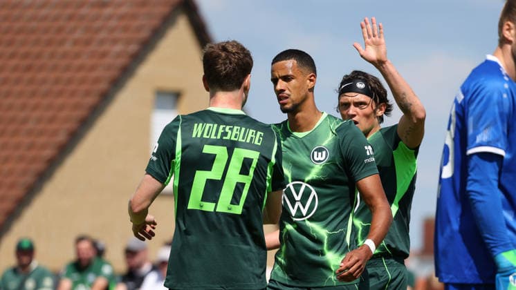 FSV Schöningen vs. VfL, Testspiel Schöningen, 11.07.2026, Fußball, Herren, Saison 2026 2027, Testspiel, FSV Schöningen vs. VfL Wolfsburg: Robert Glatzel (VfL Wolfsburg) Torjubel Deutschland *** FSV Schöningen vs. VfL, Friendly Match in Schöningen, July 11, 2026, Soccer, Men s, 2026–2027 Season, Friendly Match, FSV Schöningen vs. VfL Wolfsburg, Robert Glatzel, VfL Wolfsburg, Goal Celebration, Germany
