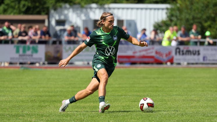 FSV Schöningen vs. VfL, Testspiel Schöningen, 11.07.2026, Fußball, Herren, Saison 2026 2027, Testspiel, FSV Schöningen vs. VfL Wolfsburg: Lovro Majer (VfL Wolfsburg) Deutschland *** FSV Schöningen vs. VfL, Friendly Match in Schöningen, July 11, 2026, Soccer, Men s, 2026–2027 Season, Friendly Match, FSV Schöningen vs. VfL Wolfsburg, Lovro Majer, VfL Wolfsburg, Germany