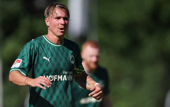 Felix Klaus , Freundschaftsspiel , FC Eintracht Bamberg 2010-SpVgg Greuther Fürth , , Fußball , 2.Bundesliga in dem Fuchs-Park-Stadion in Bamberg , Bayern , Deutschland . Juli 11 , 2026 . Photo by: Davide Elias IPA Photo Pressefoto DENL Copyright: xDavidexEliasx