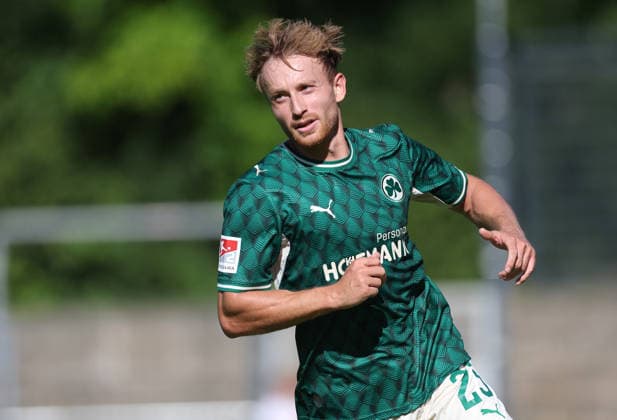 Jannik Dehm , Freundschaftsspiel , FC Eintracht Bamberg 2010-SpVgg Greuther Fürth , , Fußball , 2.Bundesliga in dem Fuchs-Park-Stadion in Bamberg , Bayern , Deutschland . Juli 11 , 2026 . Photo by: Davide Elias IPA Photo Pressefoto DENL Copyright: xDavidexEliasx