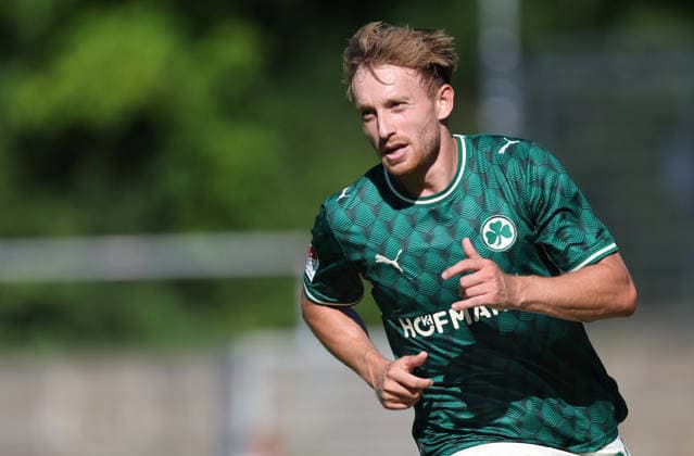 Jannik Dehm , Freundschaftsspiel , FC Eintracht Bamberg 2010-SpVgg Greuther Fürth , , Fußball , 2.Bundesliga in dem Fuchs-Park-Stadion in Bamberg , Bayern , Deutschland . Juli 11 , 2026 . Photo by: Davide Elias IPA Photo Pressefoto DENL Copyright: xDavidexEliasx