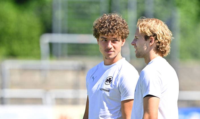 11.07.2026 - Fussball - Saison 2026 2027 - Testspiel Freundschaftsspiel - FC Eintracht Bamberg - SpVgg Greuther Fürth ( Kleeblatt ) - - Sportfoto Zink MeZi - xmexzix - regulations prohibit any use of photographs as image sequences and or quasi-video - only for editorial use - Raul Eliano Marita (38, SpVgg Greuther Fürth ) Philipp Müller (36, SpVgg Greuther Fürth, rechts ) *** July 11, 2026 Soccer Season 2026–2027 Exhibition Match Friendly Match FC Eintracht Bamberg vs. SpVgg Greuther Fürth Kleeblatt Sports Photo by Zink MeZi xmexzix; regulations prohibit any use of photographs as image sequences and or quasi-video; for editorial use only. Raul Eliano Marita 38, SpVgg Greuther Fürth; Philipp Müller 36, SpVgg Greuther Fürth, on the right