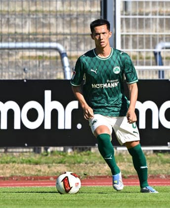 11.07.2026 - Fussball - Saison 2026 2027 - Testspiel Freundschaftsspiel - FC Eintracht Bamberg - SpVgg Greuther Fürth ( Kleeblatt ) - - Sportfoto Zink MeZi - xmexzix - regulations prohibit any use of photographs as image sequences and or quasi-video - only for editorial use - Shinta Appelkamp (8, SpVgg Greuther Fürth ) Freisteller Einzelbild *** July 11, 2026 Soccer Season 2026–2027 Exhibition Match Friendly Match FC Eintracht Bamberg vs. SpVgg Greuther Fürth Kleeblatt Sports Photo by Zink MeZi xmexzix; regulations prohibit any use of photographs as image sequences and or quasi-video; for editorial use only. Shinta Appelkamp 8, SpVgg Greuther Fürth, cropped single image