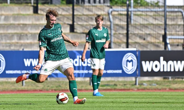11.07.2026 - Fussball - Saison 2026 2027 - Testspiel Freundschaftsspiel - FC Eintracht Bamberg - SpVgg Greuther Fürth ( Kleeblatt ) - - Sportfoto Zink MeZi - xmexzix - regulations prohibit any use of photographs as image sequences and or quasi-video - only for editorial use - Noah König (17, SpVgg Greuther Fürth ) *** July 11, 2026 Soccer Season 2026–2027 Exhibition Match Friendly Match FC Eintracht Bamberg vs. SpVgg Greuther Fürth Kleeblatt Sports Photo by Zink MeZi xmexzix Regulations prohibit any use of photographs as image sequences and or quasi-video; for editorial use only. Noah König 17, SpVgg Greuther Fürth