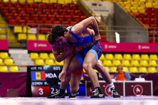 U20 European Championships 65kg FS - Maxim Dimov (MDA) df. Aren Hayrapetyan (ARM) *** U20 European Championships, 65 kg Freestyle: Maxim Dimov (MDA) def. Aren Hayrapetyan (ARM) Copyright: xJakexKirkmanx xUnitedxWorldxWresx Jake Kirkman United World Wres