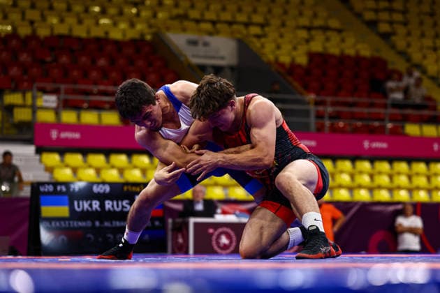 U20 European Championships 79kg FS - Magomed Alibakharchiev (RUS) df. Bohdan Oleksiienko (UKR) *** U20 European Championships, 79 kg Freestyle: Magomed Alibakharchiev (RUS) defeated Bohdan Oleksiienko (UKR) Copyright: xJakexKirkmanx xUnitedxWorldxWresx Jake Kirkman United World Wres