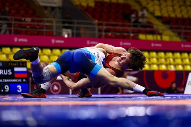 U20 European Championships 79kg FS - Magomed Alibakharchiev (RUS) df. Bohdan Oleksiienko (UKR) *** U20 European Championships, 79 kg Freestyle: Magomed Alibakharchiev (RUS) defeated Bohdan Oleksiienko (UKR) Copyright: xJakexKirkmanx xUnitedxWorldxWresx Jake Kirkman United World Wres