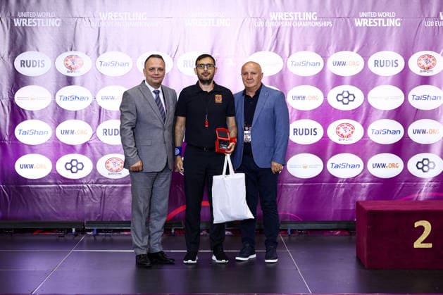 U20 European Championships Referee Retirement *** U20 European Championships Referee Retirement Copyright: xJakexKirkmanx xUnitedxWorldxWresx Jake Kirkman United World Wres